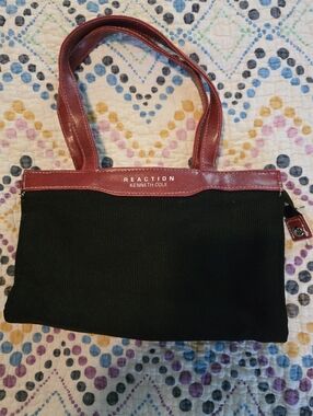 Kenneth Cole Reaction Travel Toiletry Case For Make up and Brushes, etc..